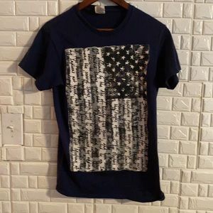 Delta Pro weight Men’s T-shirt size small (f)